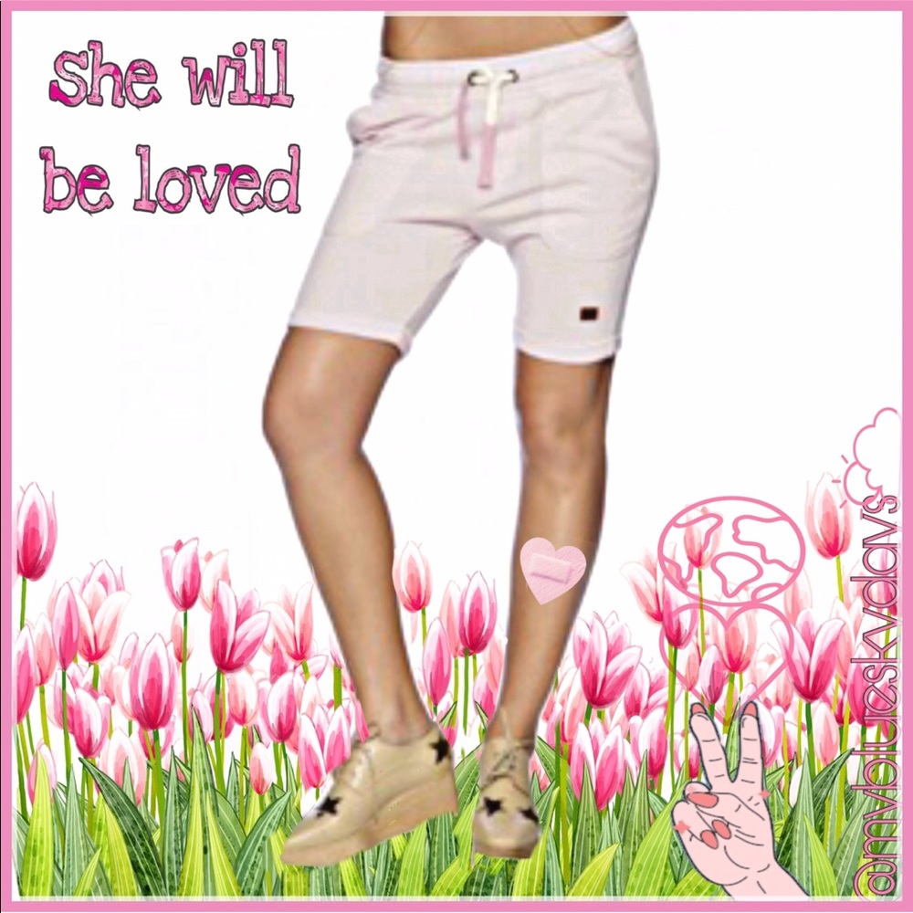 ✌🏼💗😊 Love Halle Short
